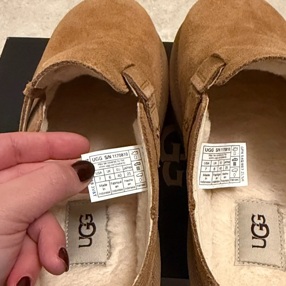 NWT UGGs Kalvin Clog - Size 7 - Picture 4 of 5